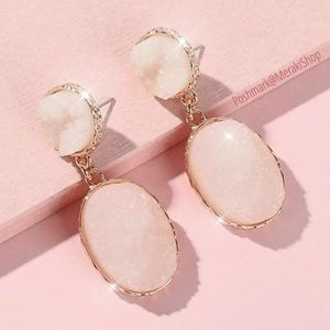 Anthropologie Gold Plated Peach Cream Long Druzy Drop Earrings
